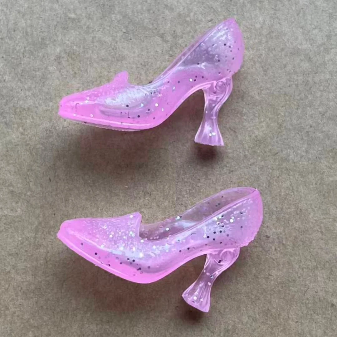 Sapatos, Sandálias e Botas Colecionáveis para Bonecas Monstering Doll em Escala 1/6 - Peças Decorativas para Pés de Bonecas