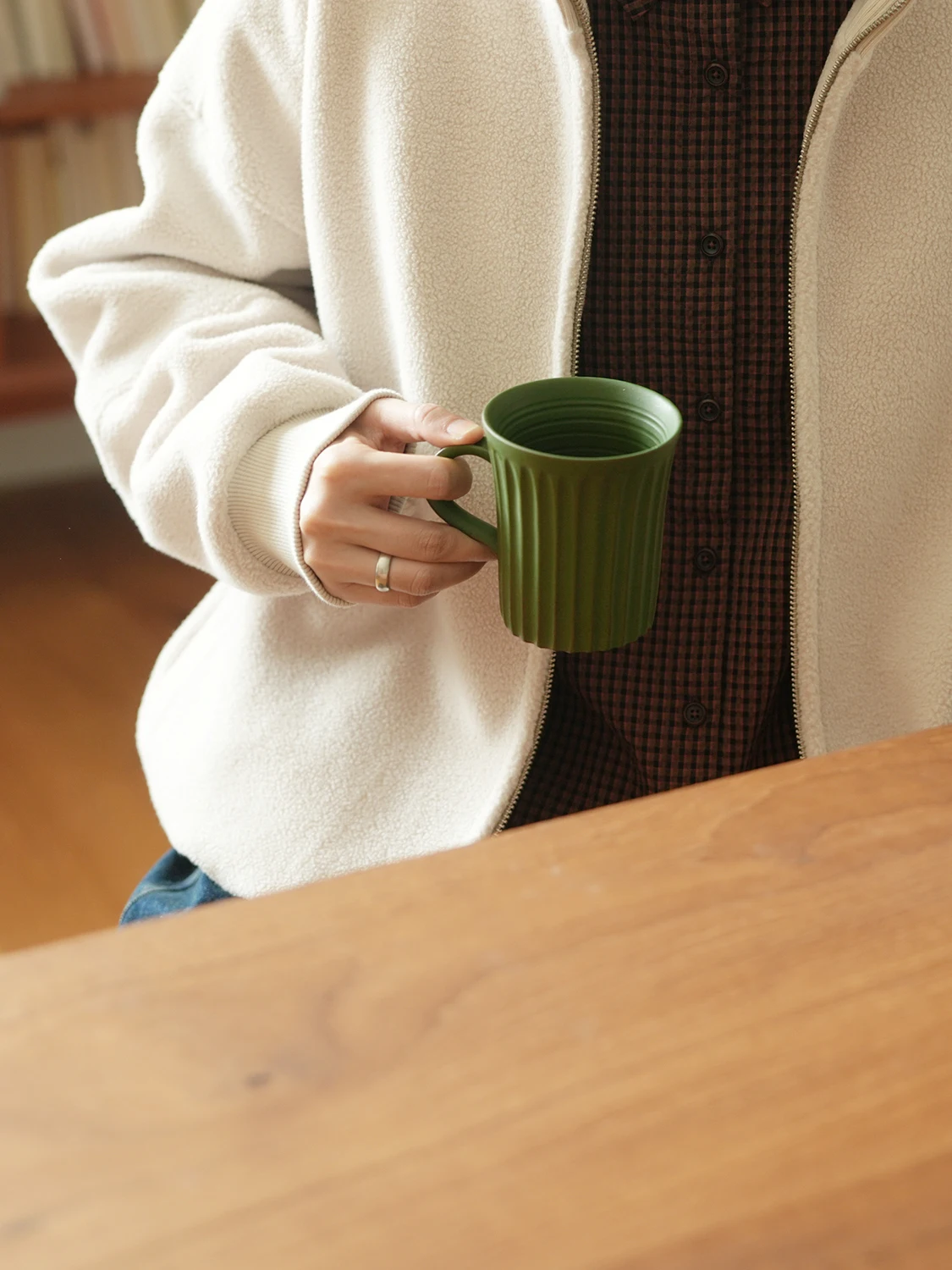 

Lrcp Two-Person Output LRCP Зимняя верхняя одежда Fce Воротник-стойка Свободное женское пальто Теплое длинное пальто из смеси хлопка из полиэстера...