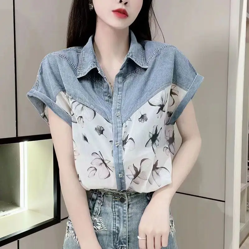 

Women's Summer New Polo Neck Denim Shirt Fashion Young Style Printed T-shirt Button Spliced Casual Versatile Short Sleeved Tops