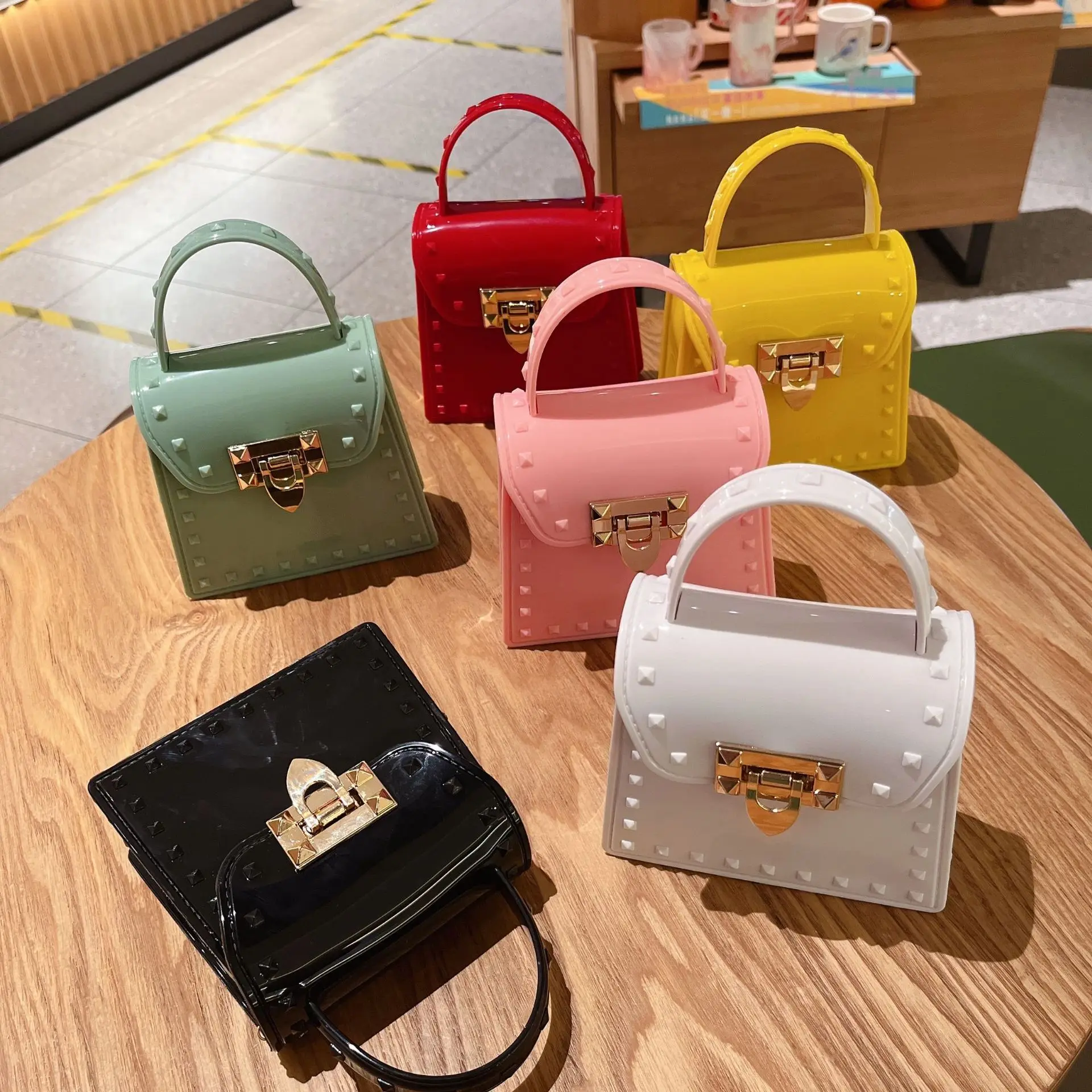 2024 New Leaf Chain Mini Jelly Bag Fashion Small Fresh Messenger Designer Bolsas Para Mujeres Handbag Underarm Bags for Ladies