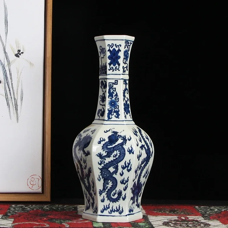 Blaue weiße Keramikvasen für Blumen, großer Drache, Vintage, orientalische Vase, Chinoiserie, langer Hals, Vasendekoration