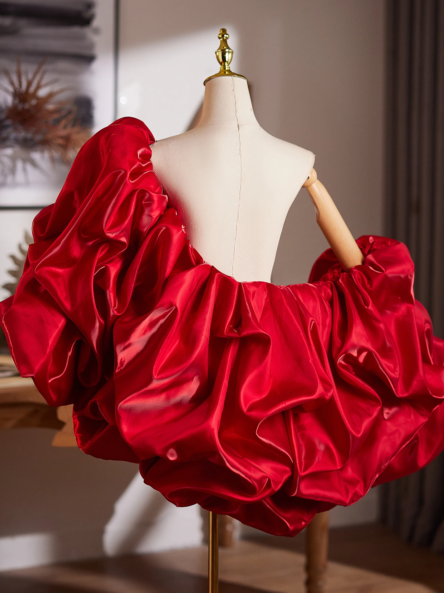 nouveau-chale-en-satin-rouge-fait-main-diy-2026-–-accessoire-de-robe-de-soiree-haut-de-gamme-pour-performance-hote-et-seance-photo