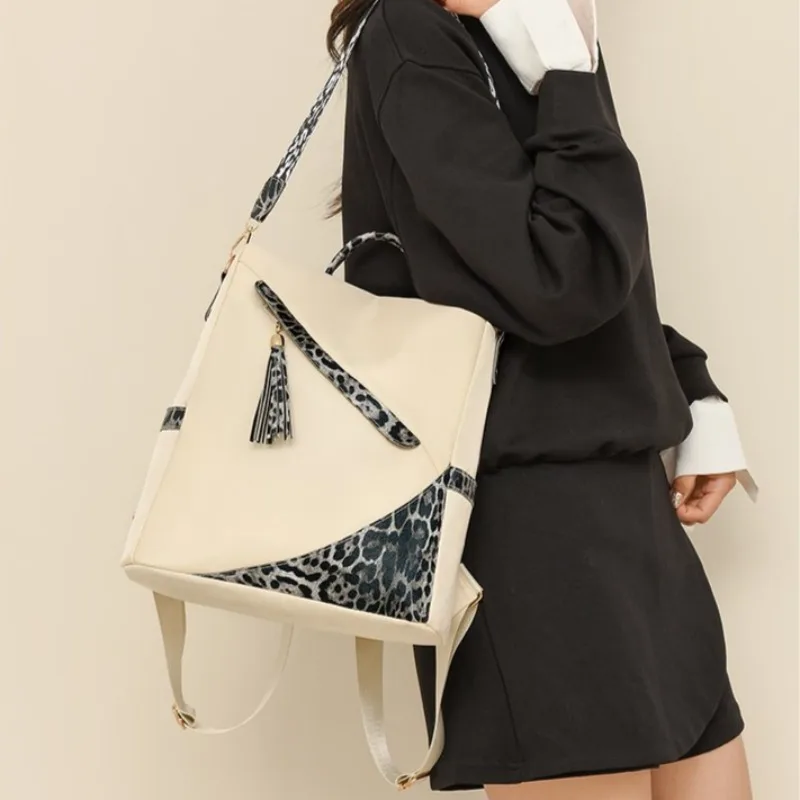 حقائب ظهر عصرية بسحاب مطبوعة على شكل الفهد من أكسفورد 2025 كاجوال بسعة كبيرة وبسيطة ومتعددة الاستخدامات حقائب مدرسية كلاسيكية للنساء جديدة