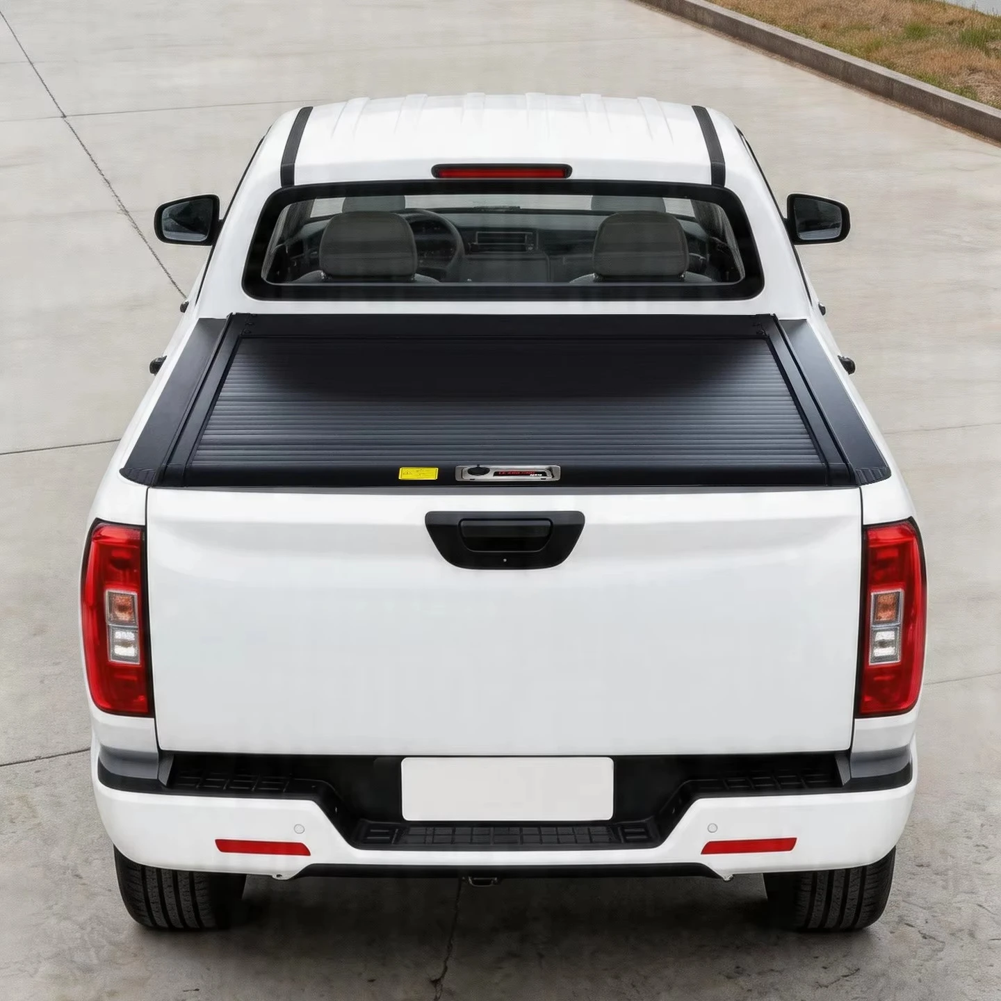 Runze Waterproof Retractable Roller Lid Pickup Tonneau Cover Manual Roll up Design for Foton Tunland  Amarok Pickup Truck