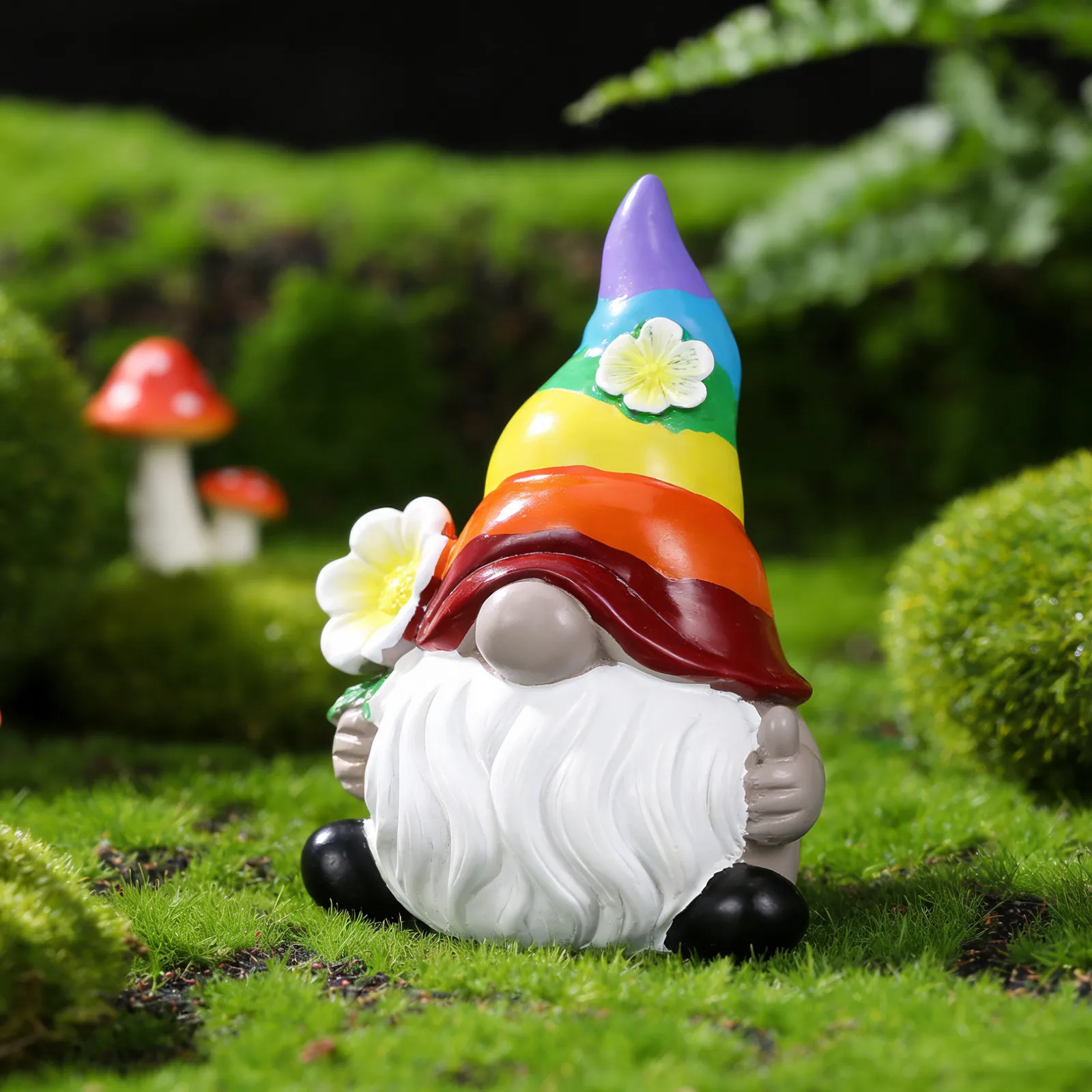 Resin Garden Gnome Outdoor Yard Ornament Cute Courtyard Statue for Lawn Patio Micro Landscape Decor