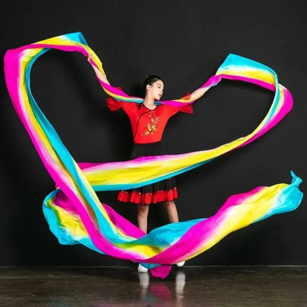 Dança voadora de seda colorida dunhuang dança longa performance de seda jogando streamers de seda espalhadas cortina de dança folclórica chinesa