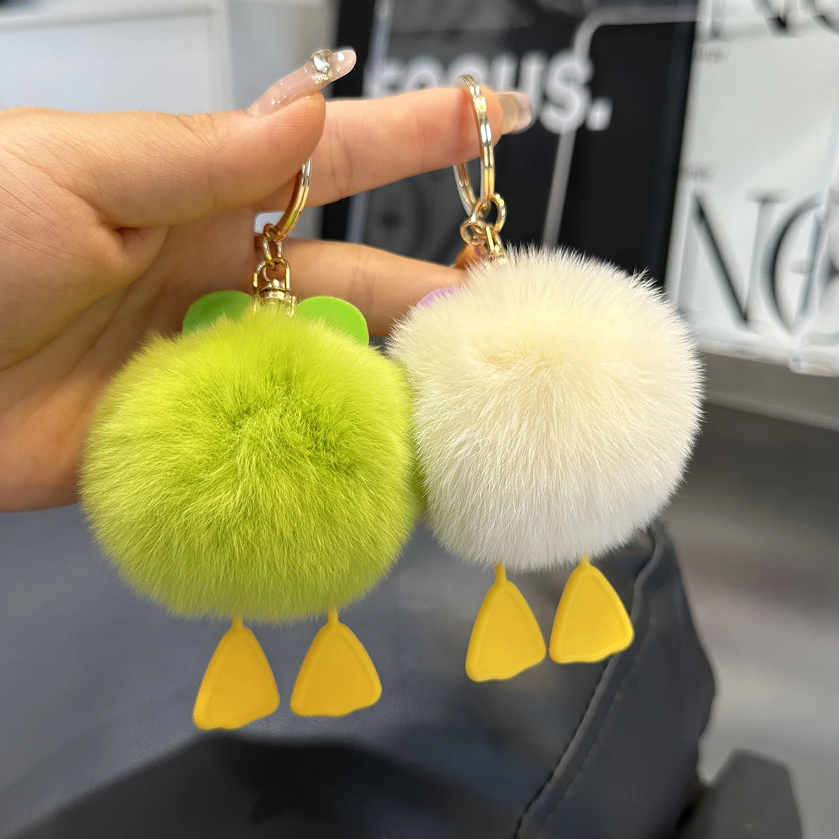 New Cute Rabbit Fur Ball Keychain Car KeyRing Pendant Plush School Bag Pendant Gift Kawaii Backpack Keychains Accessories