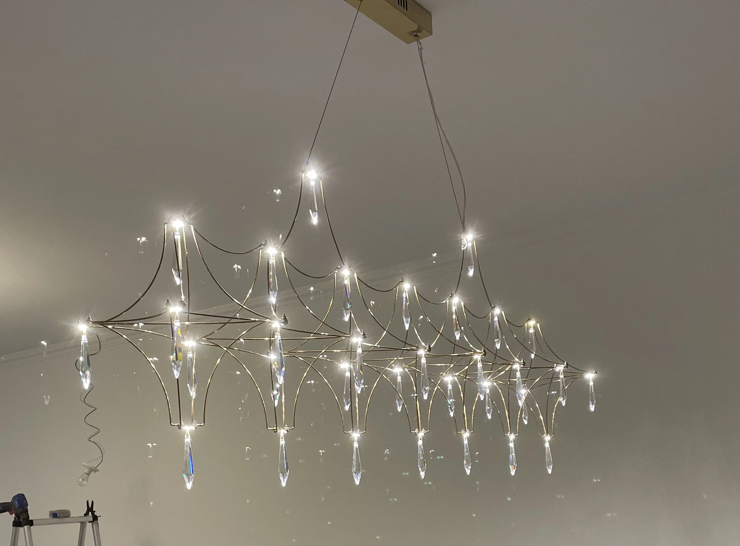 Restaurant Strip Chandelier Postmodern Light Luxury Lobby Front Desk Lamp Designer Minimalist Bar Dining Table Crystal LED Lamp