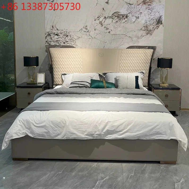 

Light luxury leather bed master bedroom high-end villa modern simple solid wood Italian double bed