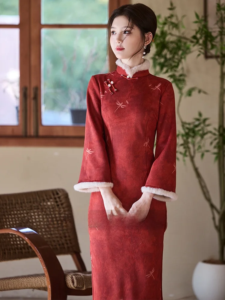 

Новая улучшенная китайская модель 2025 года: зимняя теплая утолщенная куртка с флисовой подкладкой, винно-красная, для повседневной носки, традиционная.