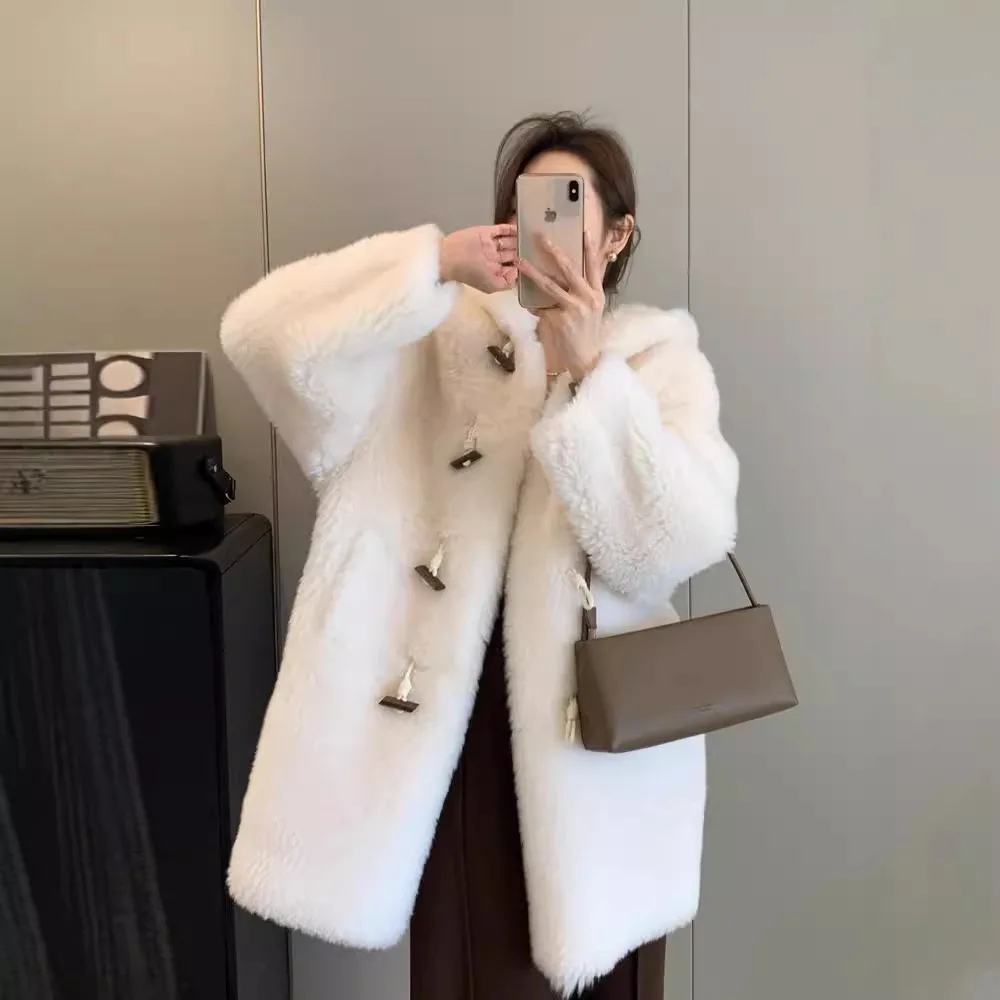 Autumn and winter new Toka horn buckle medium long hooded sheep shearing fur coat fur integrated lamb fur grass coat