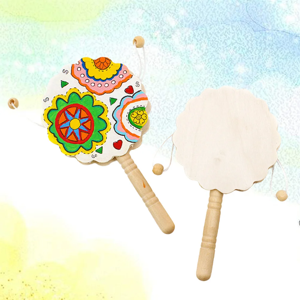 2 pezzi di tamburi a pellet a forma di fiore, sonaglio in legno fatto a mano per bambini, manico liscio e sicuro, pratica dell'udito con suono medio