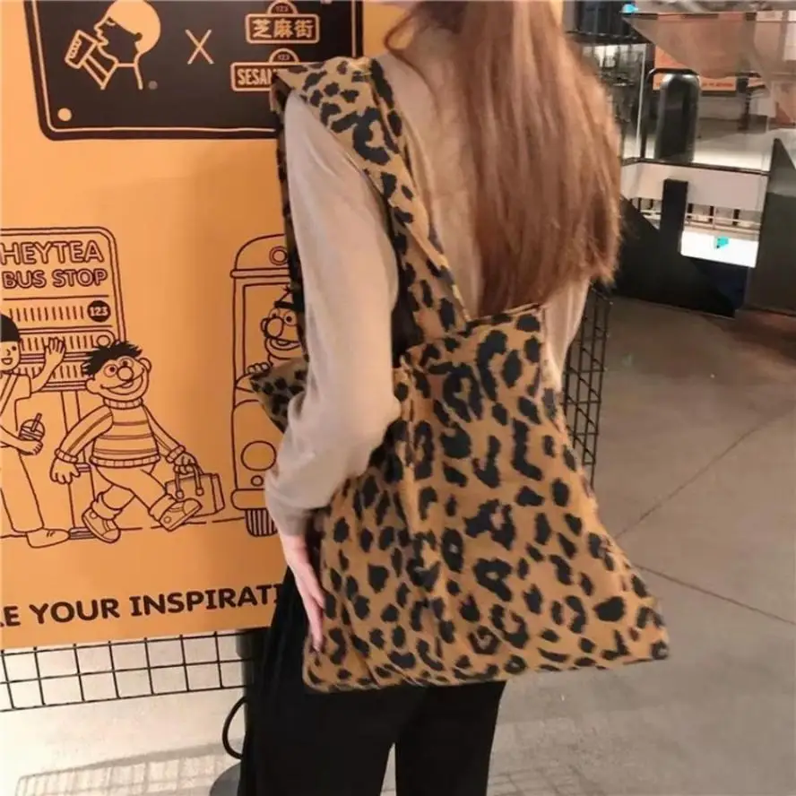 

New Autumn Winter Corduroy Shoulder Bags Leopard Pattern Handbag Female Daily Warm Soft Shopping Bag Simple Large Capacity Retro
