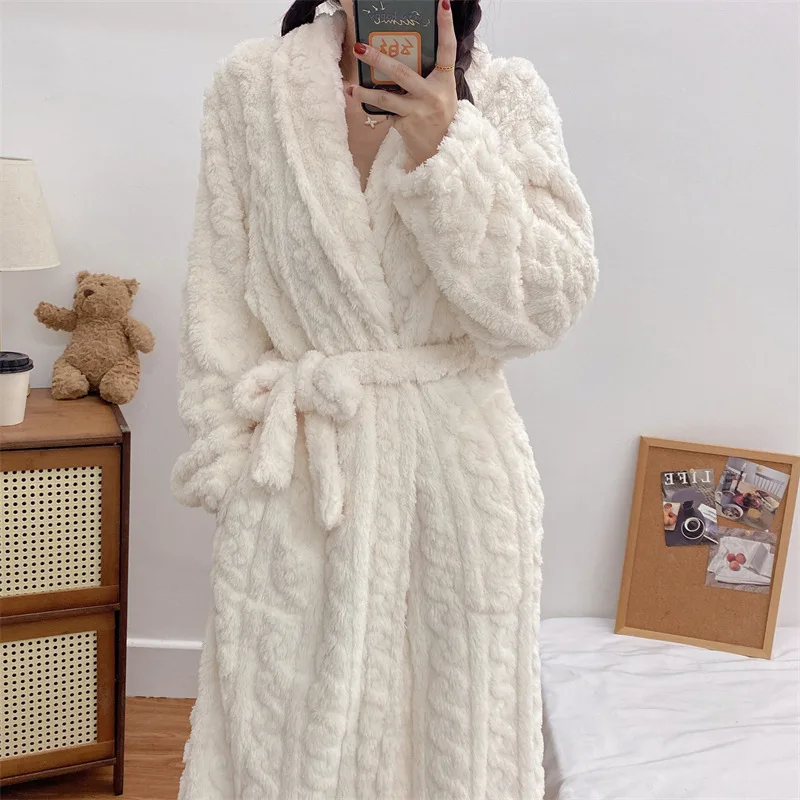 Thickened Flannel Warm Long Robe Nightgown Women Autumn Winter Sleepwear Intimate Lingerie Sleepwear Lapel Collar Home Clothes