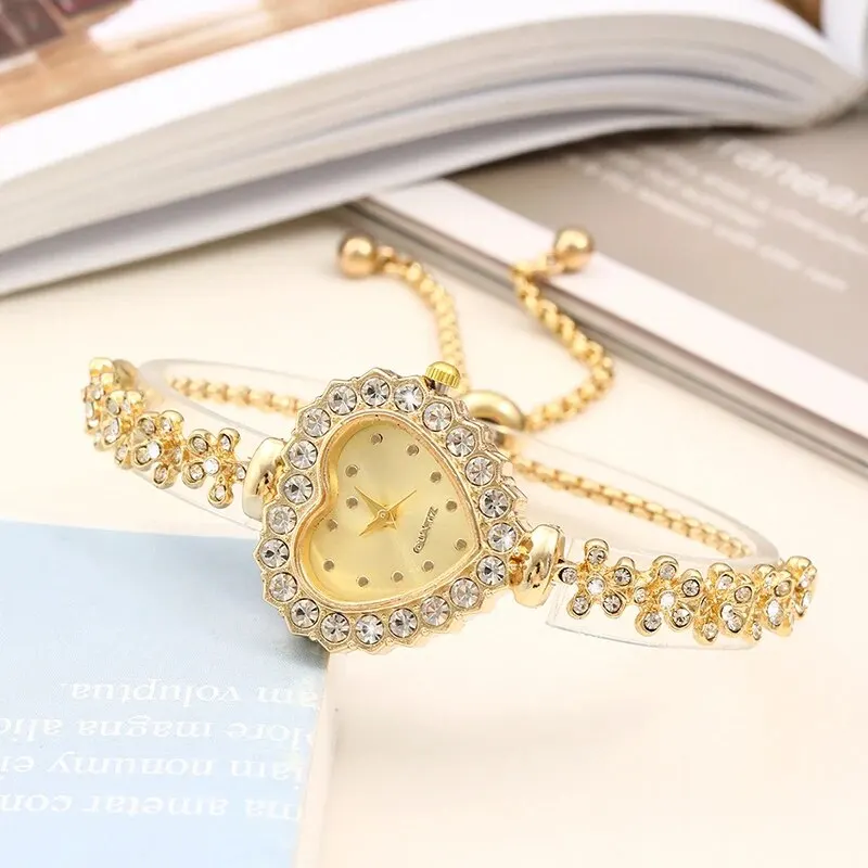 6PCS Set Women Gold Luxury Watch Women Ring Necklace Earring Rhinestone Fashion Wristwatch Casual Ladies Bracelet Watches