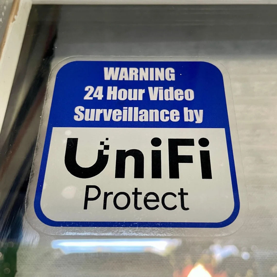 

Защитите безопасность ВНУТРЕННЯЯ наклейка на окно/дверь для UniFi в автофургонах/дома на колесах