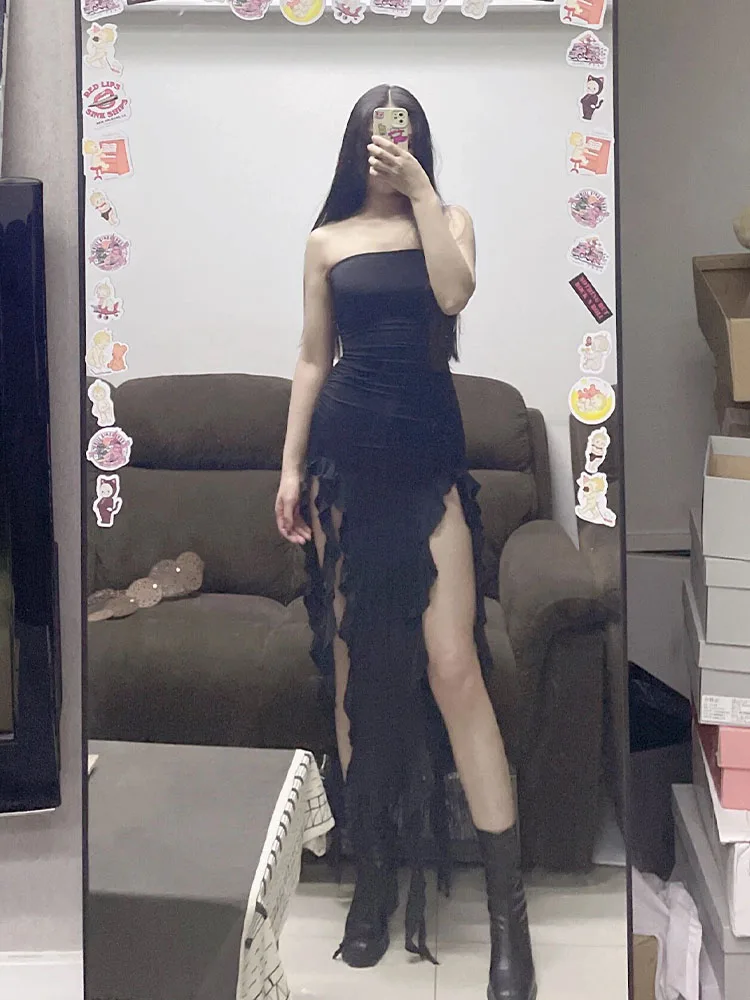 فستان نسائي مثير بدون حمالات مكشوف الأكتاف متوسط الطول مع حافة كشكش فستان على طراز سبليت لصيف 2025 فستان حفلات بقصة ضيقة