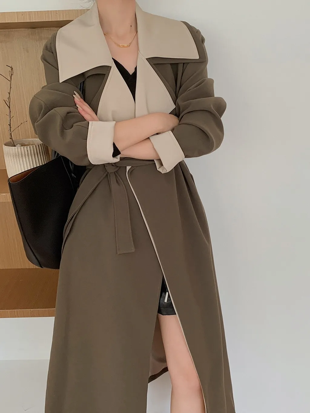 

Autumn and Winter New 2023 Women's Heavy Industry Double-Layer Collar Contrast Color Trench Coat 0921