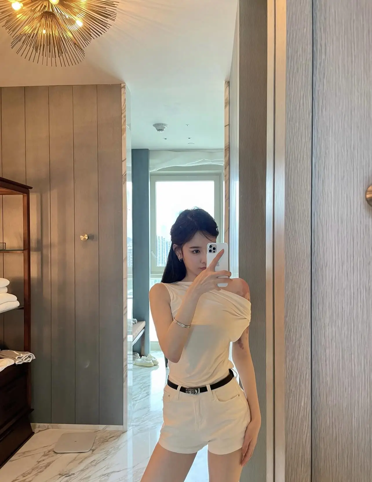 

5STUDIO Pure Desire oulder Bared Asymmetrical Pleated Elastic Color T irt Versatile Base Layer irt Women's Faion