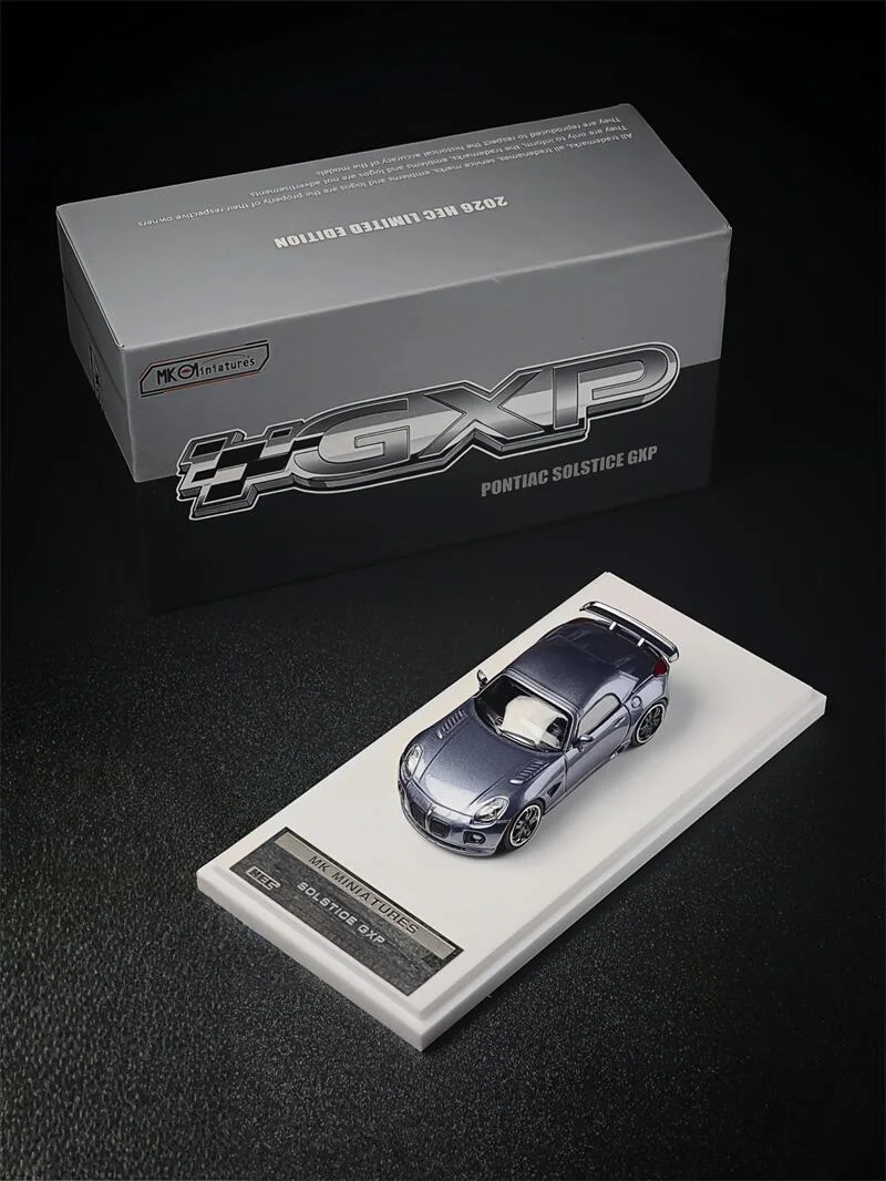 Miniaturas MK 1:64, Pontiac Solstice GXP 2009, Azul Plateado/F650 Super Duty Agate Black, Vehículo de Aleación HEC, Modelo de Auto Coleccionable