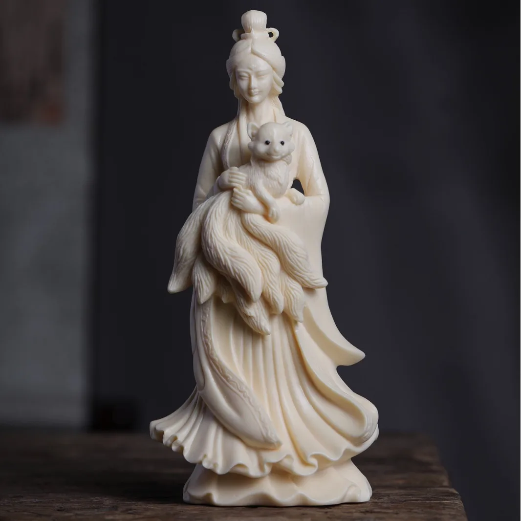 Ivory Nut Carved Nine‑Tailed Fox Fairy Figurine Office Desktop Wenwan Car Interior Character Craft Ornament