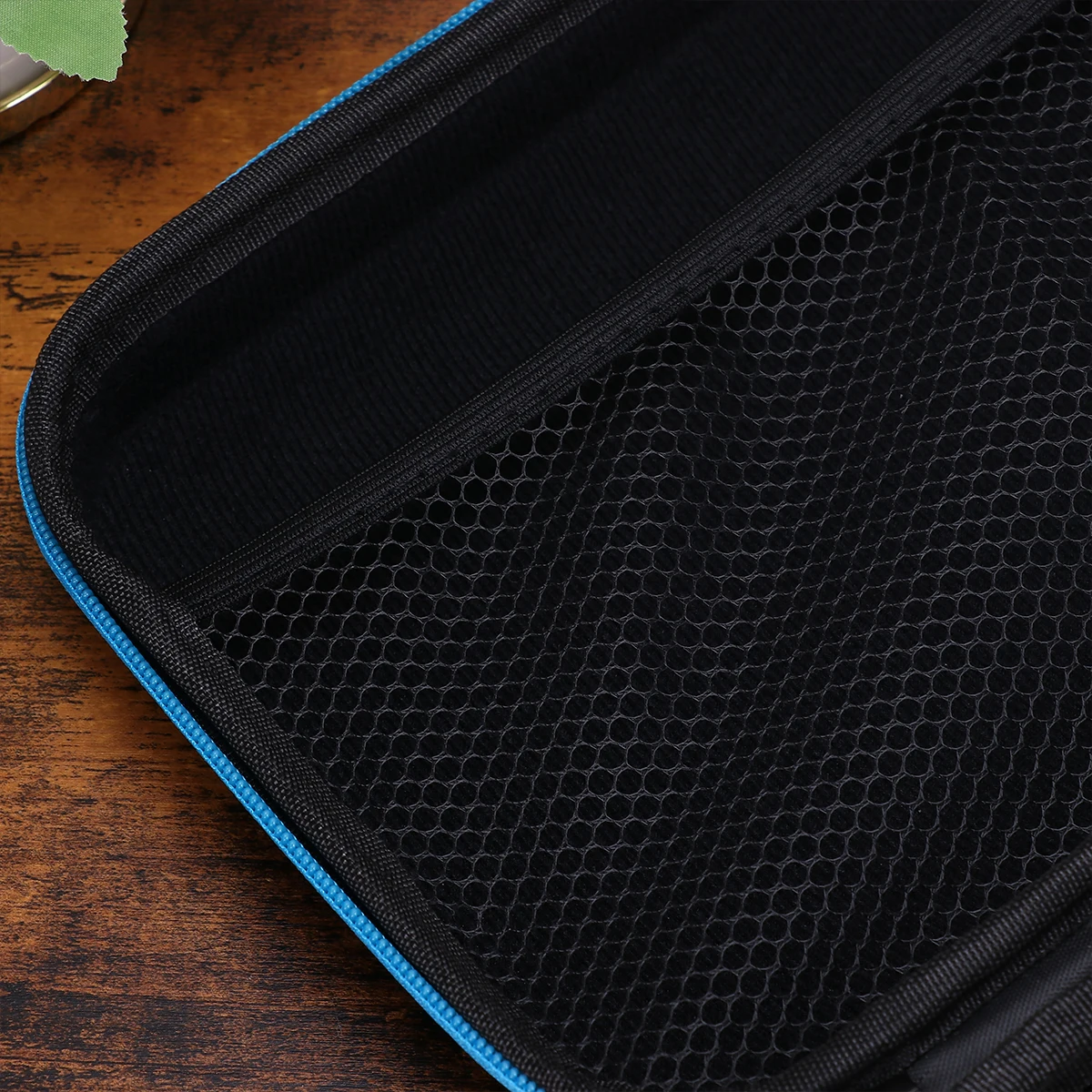 

1pc Essential Oil Storage Bag 15ml Bottle Portable Makeup Organizer Travel Case Cosmetics Container Brush Holder