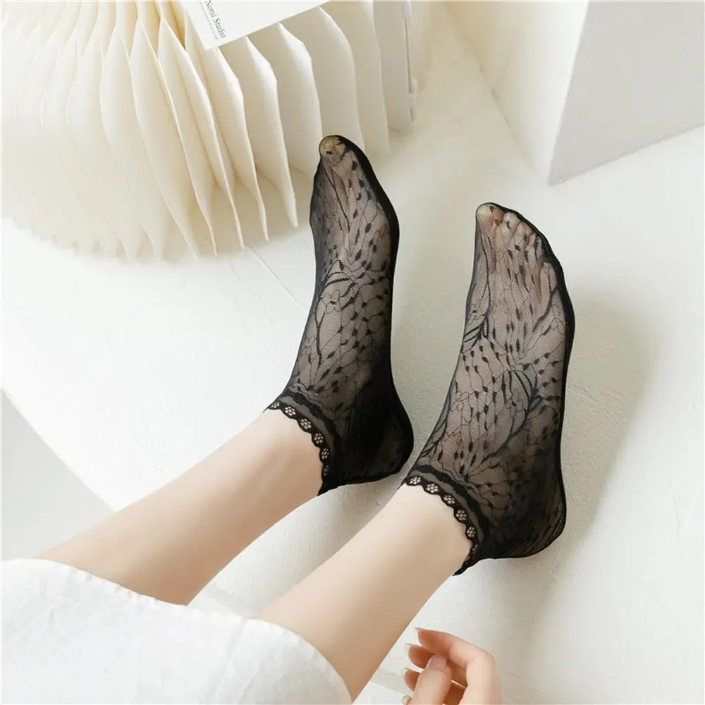 Non-slip Nylon Leaves Print Ultra-thin Hosiery Korean Style Women Socks Lace Socks Elastic Ankle Socks Transparent Socks