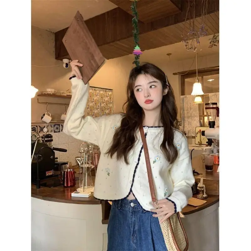 2025 جديد الحلو ثلاثي الأبعاد هوك زهرة الجوف سترة سترة سترة المرأة الربيع فضفاضة قصيرة محبوك الأرز #4