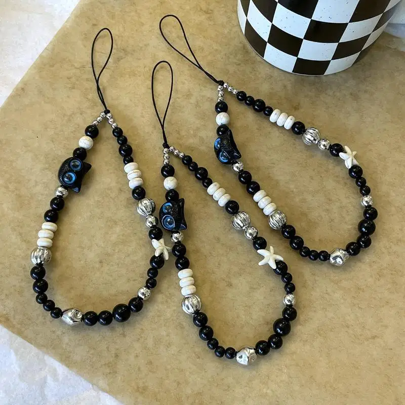 Schwarzes Handy-Lanyard mit Cartoon-Katzen-Motiv, Anti-Verlust-Seil, Handgelenkschlaufe, Perlenarmband-Design, Plüsch-Autoschlüsselanhänger, Taschenzubehör – Detail 4