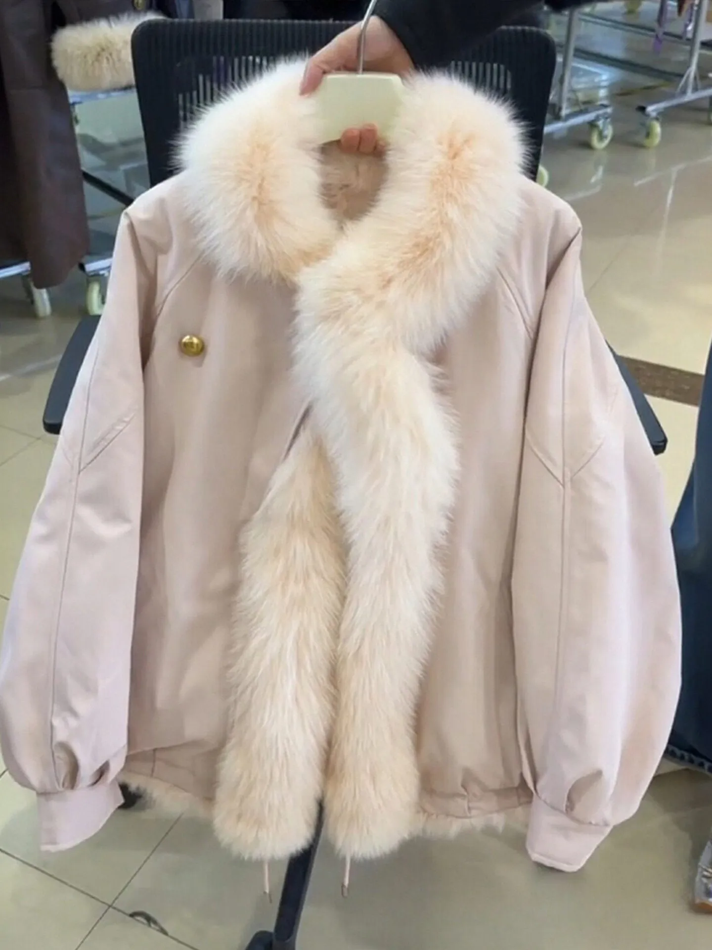 

Утепленная женская парка с большим меховым воротником: теплая хлопковая куртка, уникальная универсальная верхняя одежда для зимы