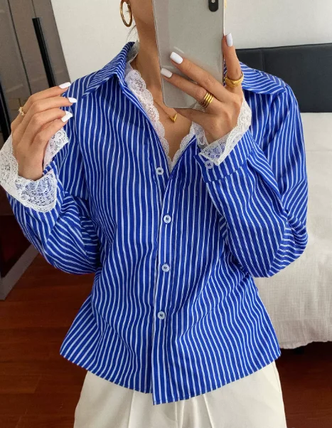 بلوزة حريمي 2025 ربيع الخريف جديد بلون مخطط المرقعة الدانتيل بدوره إلى أسفل طوق مزاجه أنيقة قميص طويل الأكمام