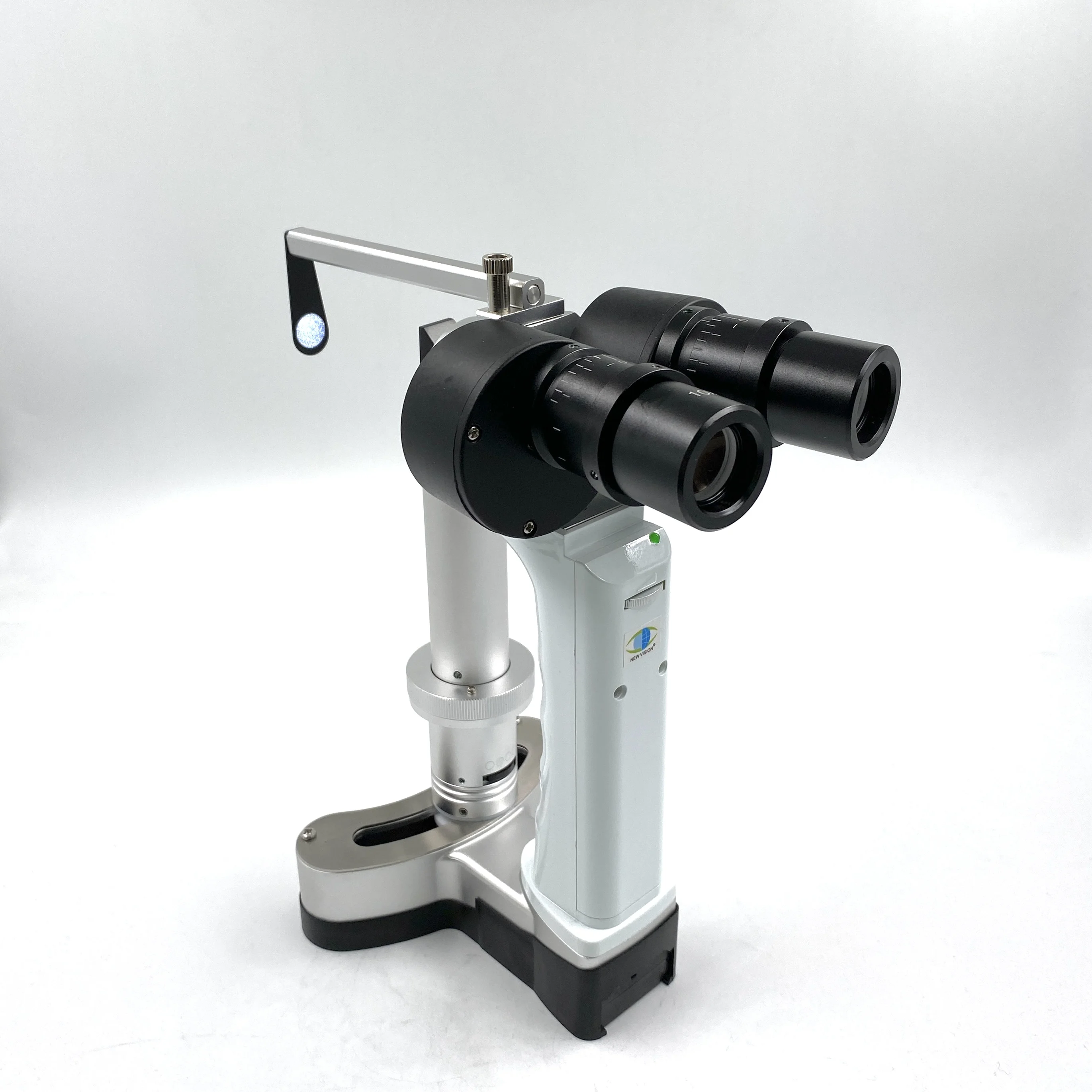 

HSL-200 Портативная щелевая лампа Офтальмологическое оборудование Бинокулярная портативная щелевая лампа для проверки здоровья глаз Диагностическое устройство для глаз