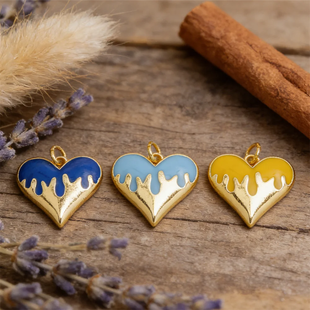 

4Pcs Pendants Brass Enamel Dripping Heart Charm Trendy Style Accessories for Diy Jewelry Necklace Bracelet Jewelry for Women Men