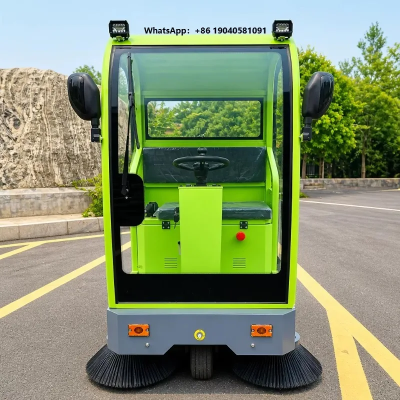 New Ride-On High Pressure Brush Cleaning Electric Battery Powered Self-Propelled Industrial Warehouse Floor Sweeper