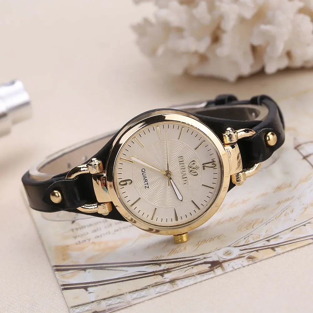 2024 New Women Casual Watches Round Dial Rivet PU Leather Strap Wristwatch Ladies Analog Quartz Watch Gift Reloj Ladies Watch