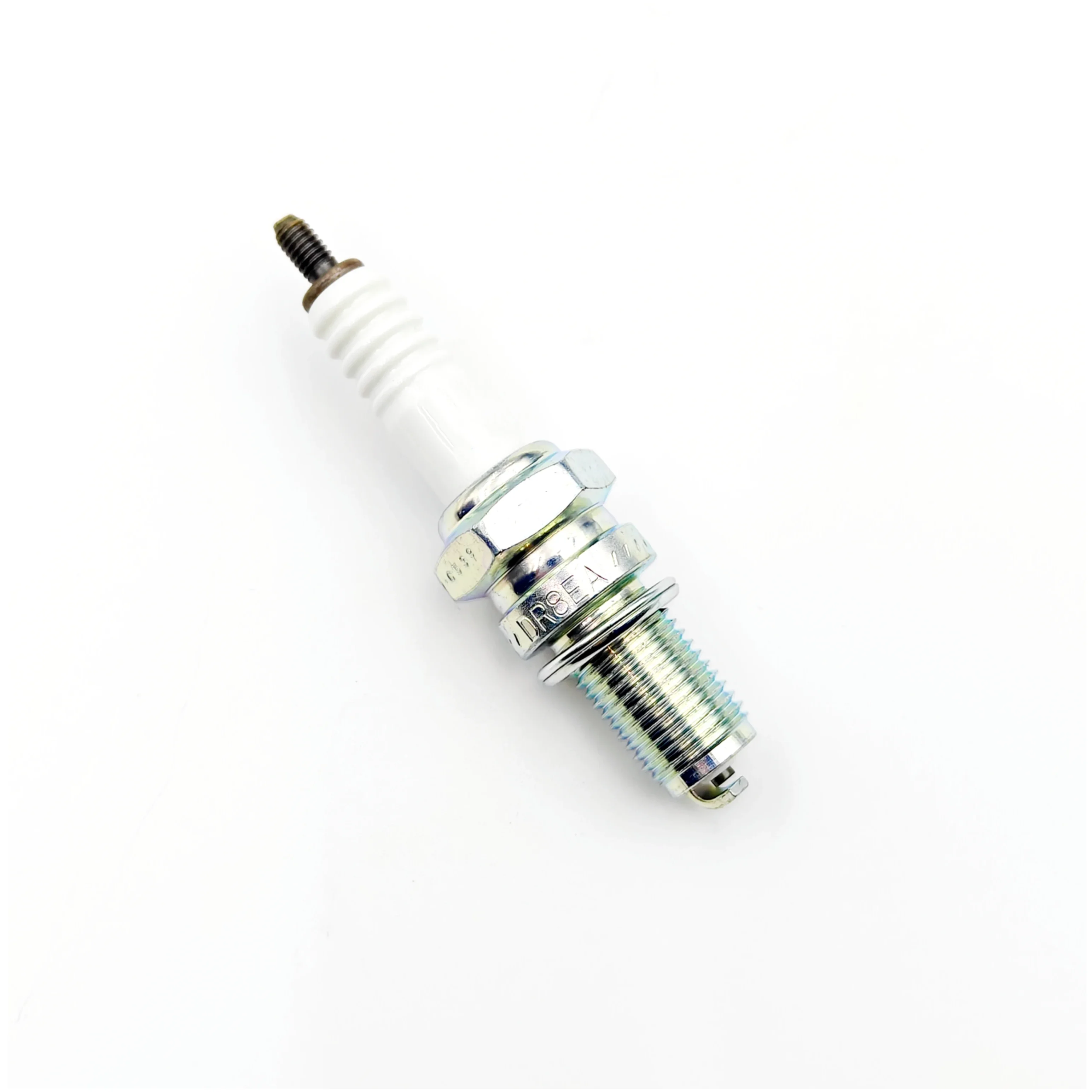 DR8EA Spark Plug for Linhai 260 300 E2 300 T3b EFI 370 PROMAX T3b 400 E2 400 E4 400 2B IRS 420 PROMAX T3b M565LT T3b 22419