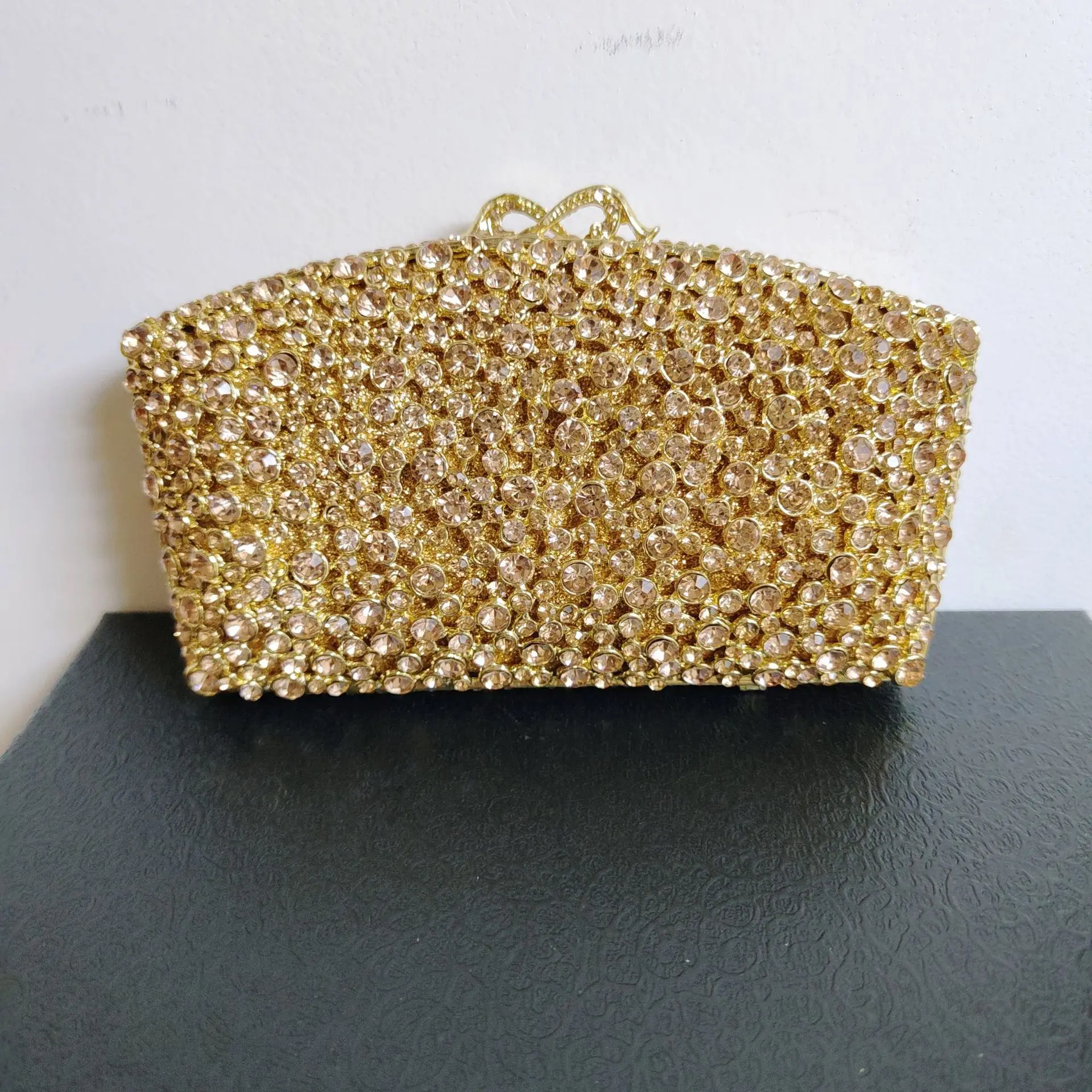 

Hollow Metal Diamond Clutch Bag Evening Dress Banquet Handbag High-end Crystal Women's Bag Purse Sac À Main Femme Luxe De Marque