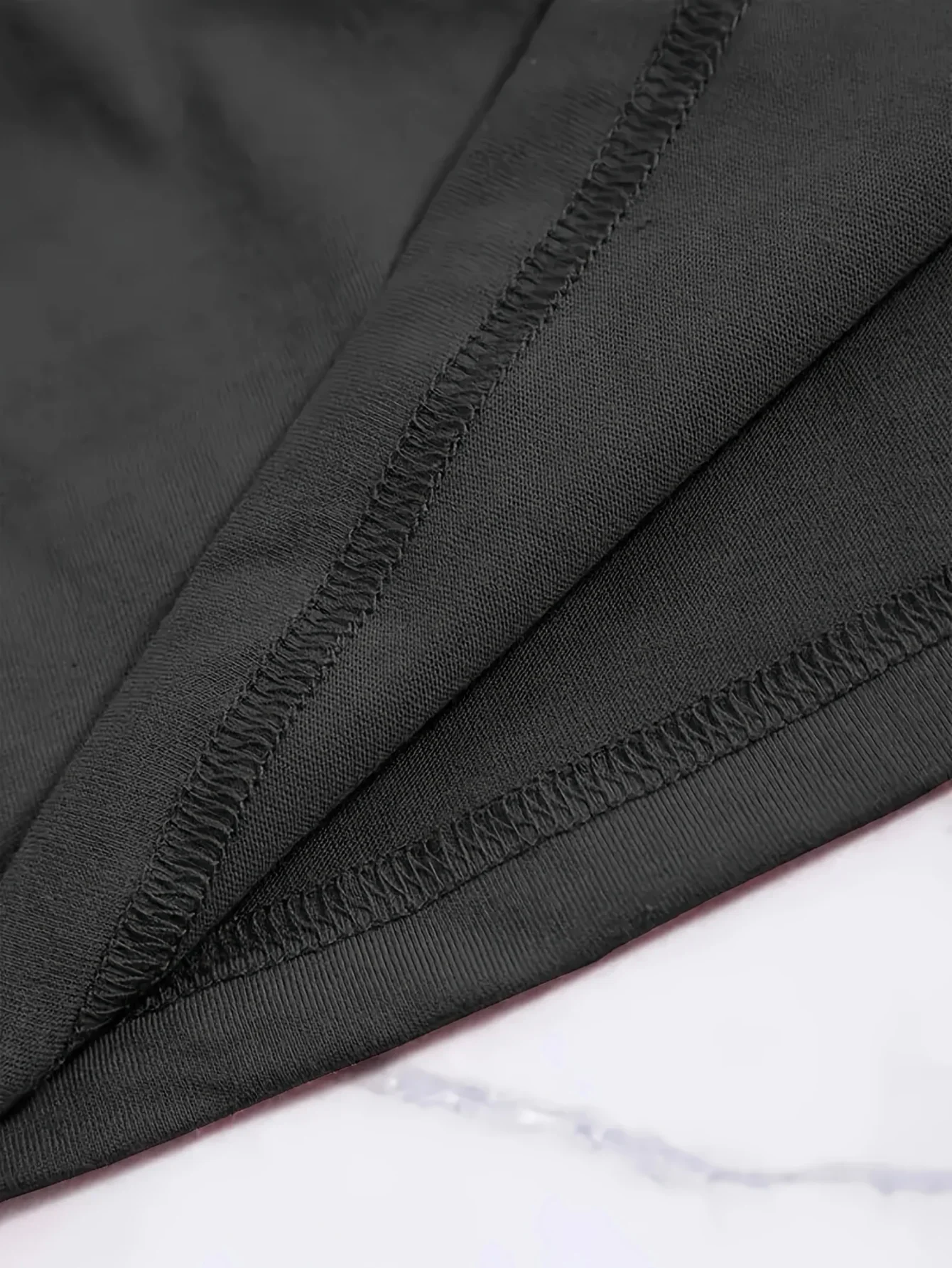 Camiseta gráfica divertida de estilo coreano, camiseta negra, Camiseta corta para mujer, Tops de tendencia de moda de primavera, blusa transpirable elegante para mujer