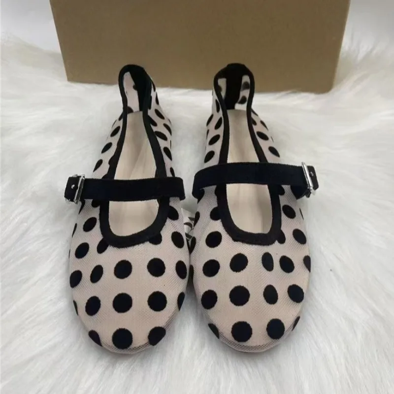 

Round Toe Women Mary Jane Shoes Retro Polka Dot Breathable Mesh Comfortable Plus Size Brand Design Casual Female Ballet Flats