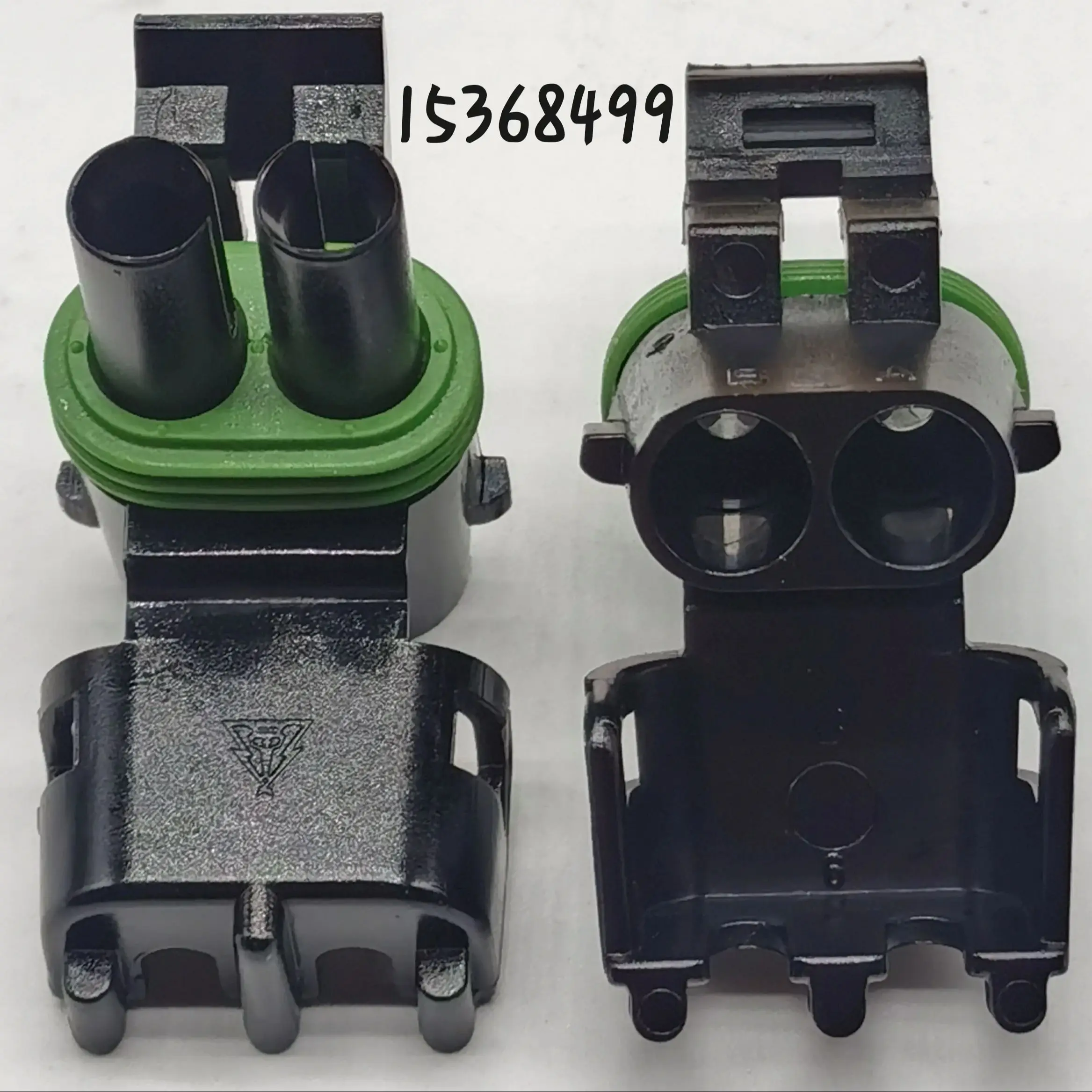 100PCS original connector 15368499