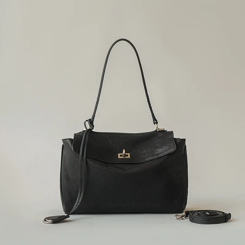 

New Women's Bag Large Capacity Advanced Lock Fashion High Sense Underarm Bag
