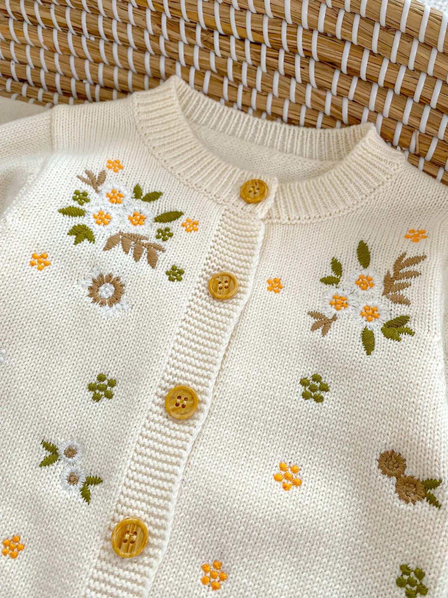 Baby Sweater Coat Toddler Floral Embroidery Knitted Cardigan Autumn Korean Kids Clothes Cotton Baby Girls Cute Sweater Cardigan