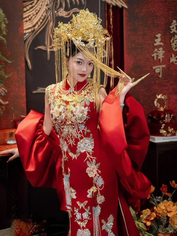 

New Chinese-style wedding dress Indonesian-style cheongsam toasting and trailing morning gown