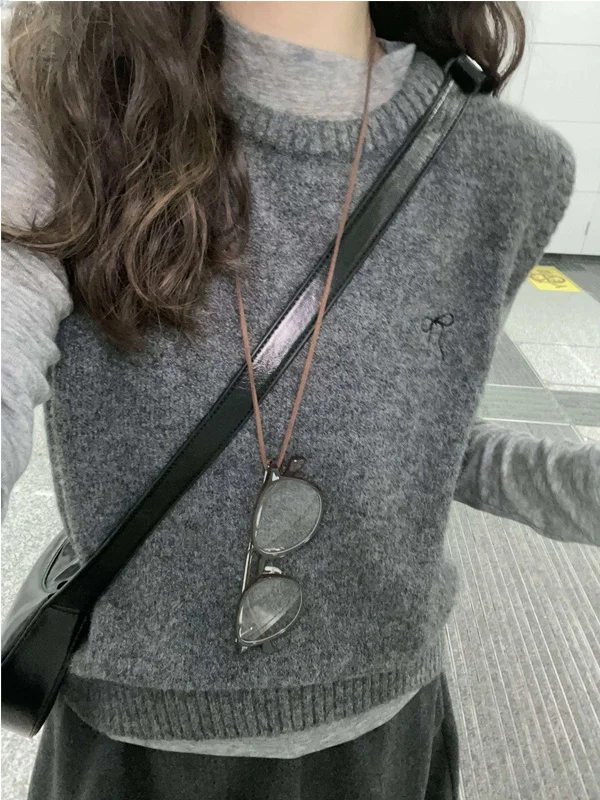 

Elegant Women's Knitted Sweater Vest 2026 Spring New Loose Outerwear Cardigan Stackable Top Warm Fleece round Neck ...