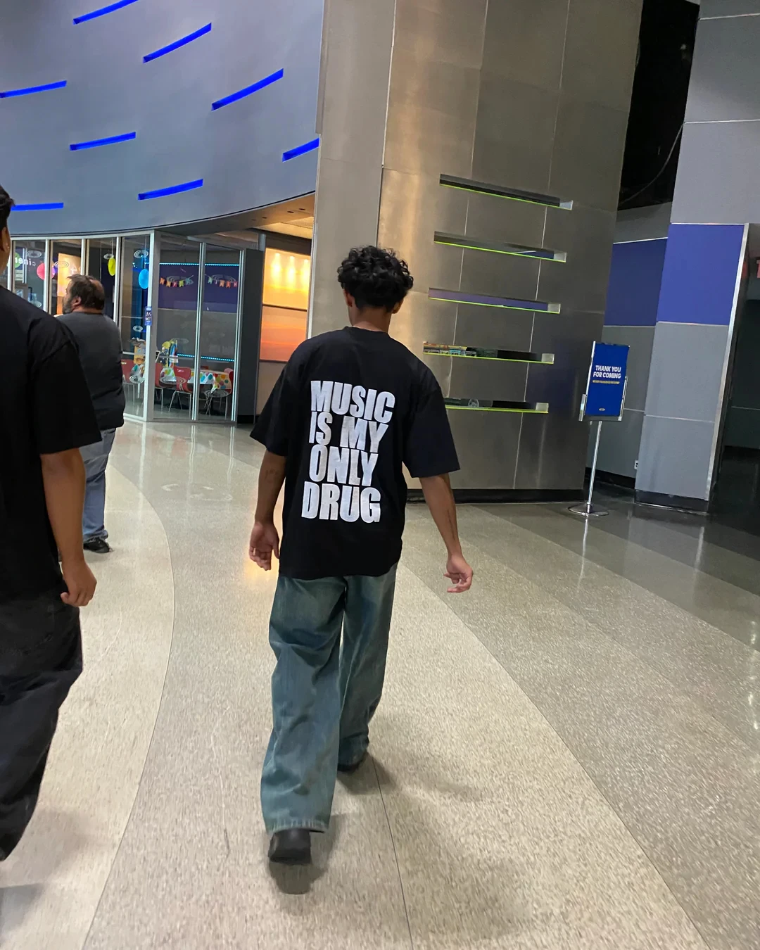 الأبجدية الموسيقى بلدي الوحيد المخدرات متعة الإنجليزية قصيرة الأكمام تي شيرت الصيف القطن قصير الأكمام العصرية المتخصصة الرجال النساء الشارع الشهير #3