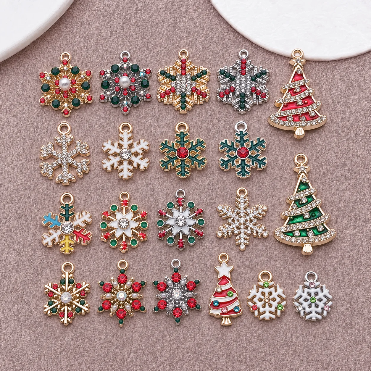 Randomly Mix 5/20pcs Alloy Enamel Christmas Pendant Jewelry Making DIY Keychain Earrings Charms for Jewelry Bracelets Necklace ﻿