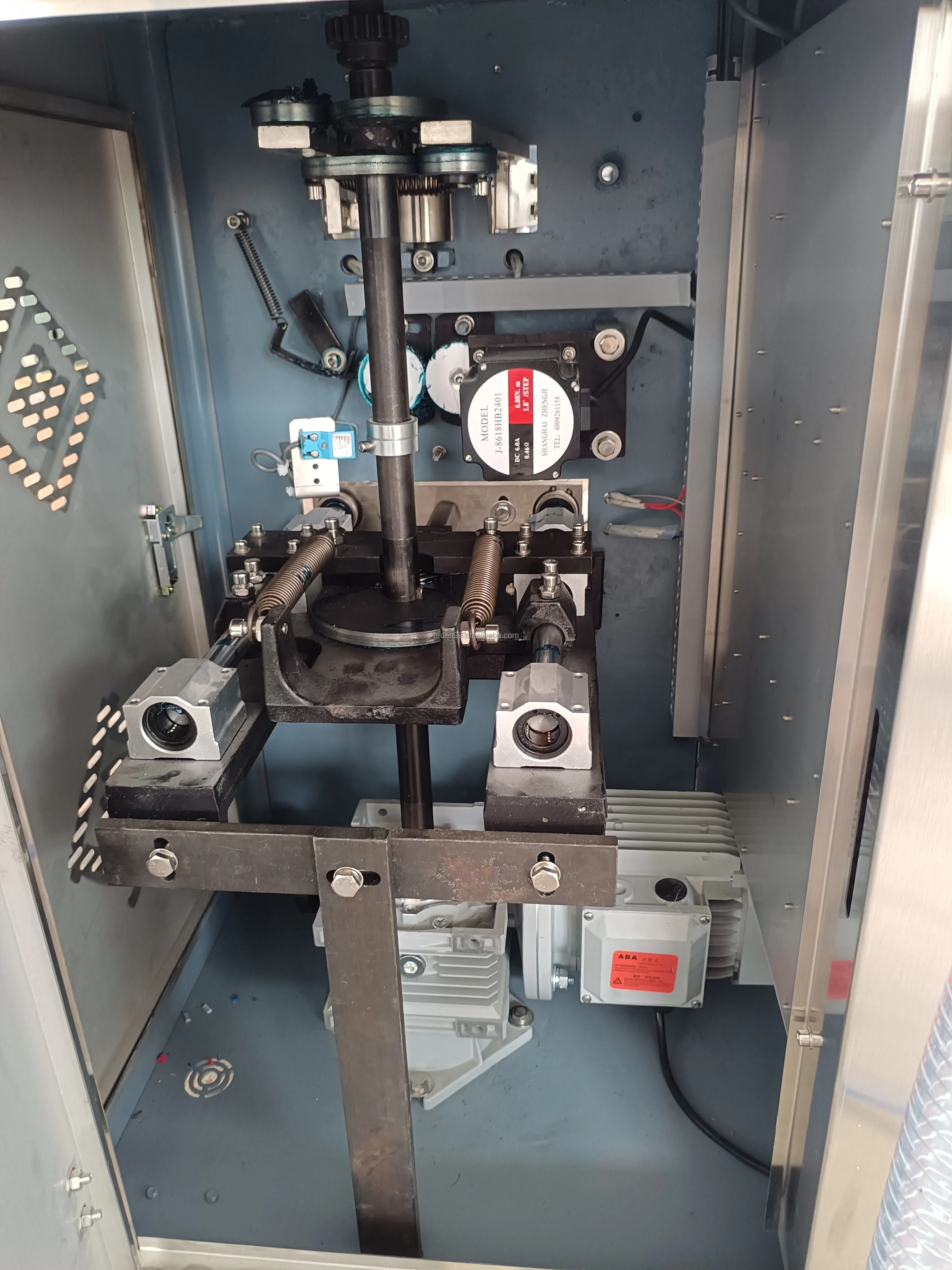 Sachet Water Filling and Sealing Packing Machine Drinking Pure Beverage Juice Milk Sachet Bag Pouch Water Liquid Filling Machine