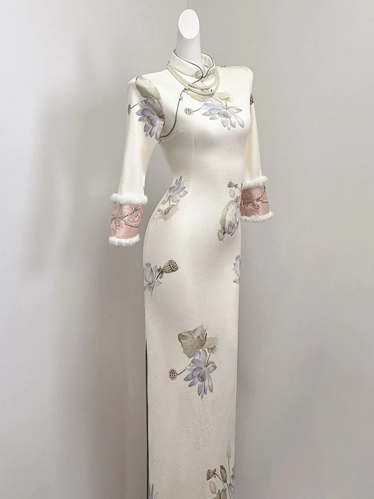 

White New Chinese Sle Women's National Sle Embroidered Winter Fce Dr 2025 New High End Ele