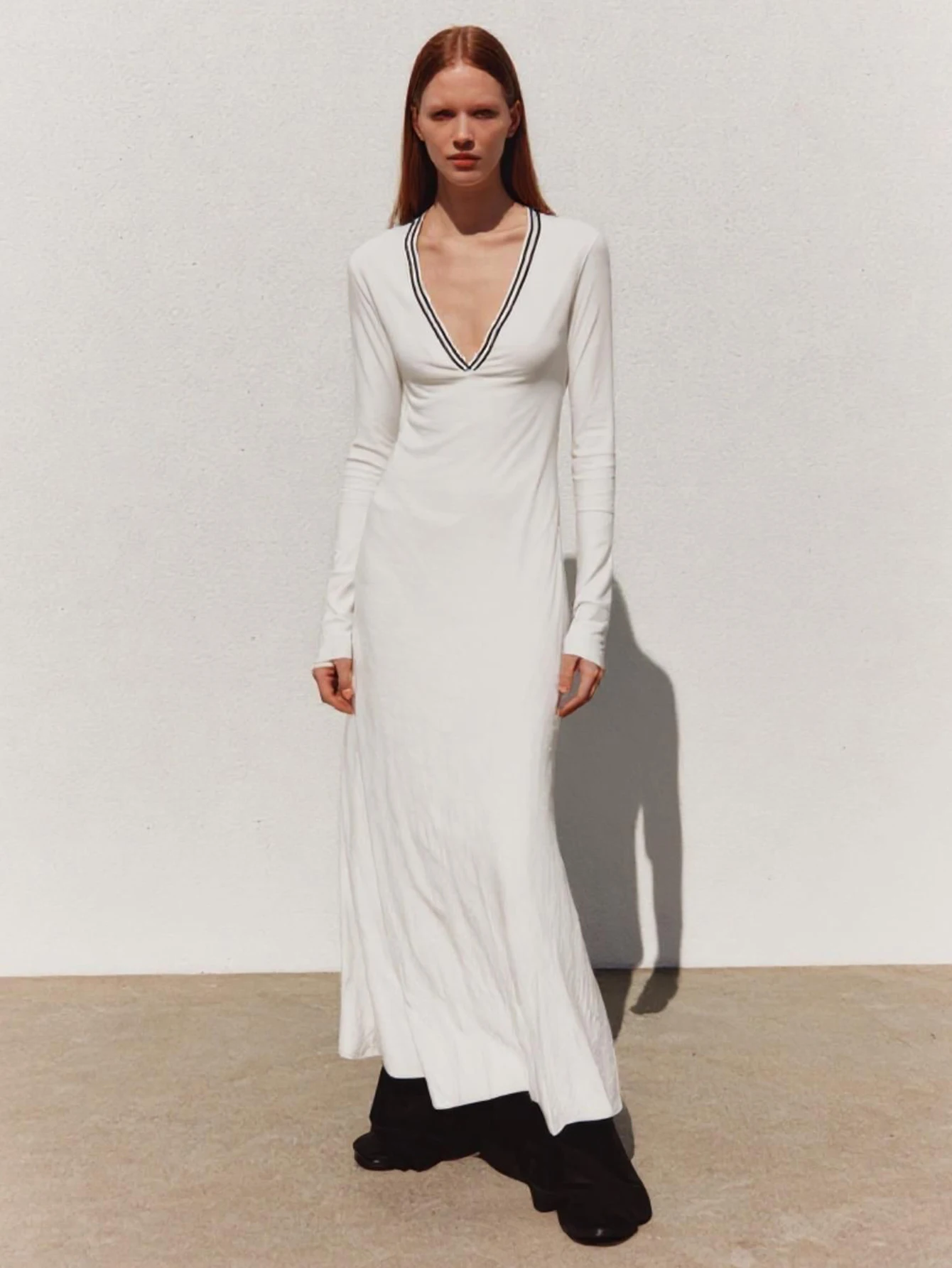 فستان نسائي متوسط الطول بأكمام طويلة ورقبة على شكل حرف V وديكور مخطط ومجموعة بوتيك الصيف والخريف الأساسية #5