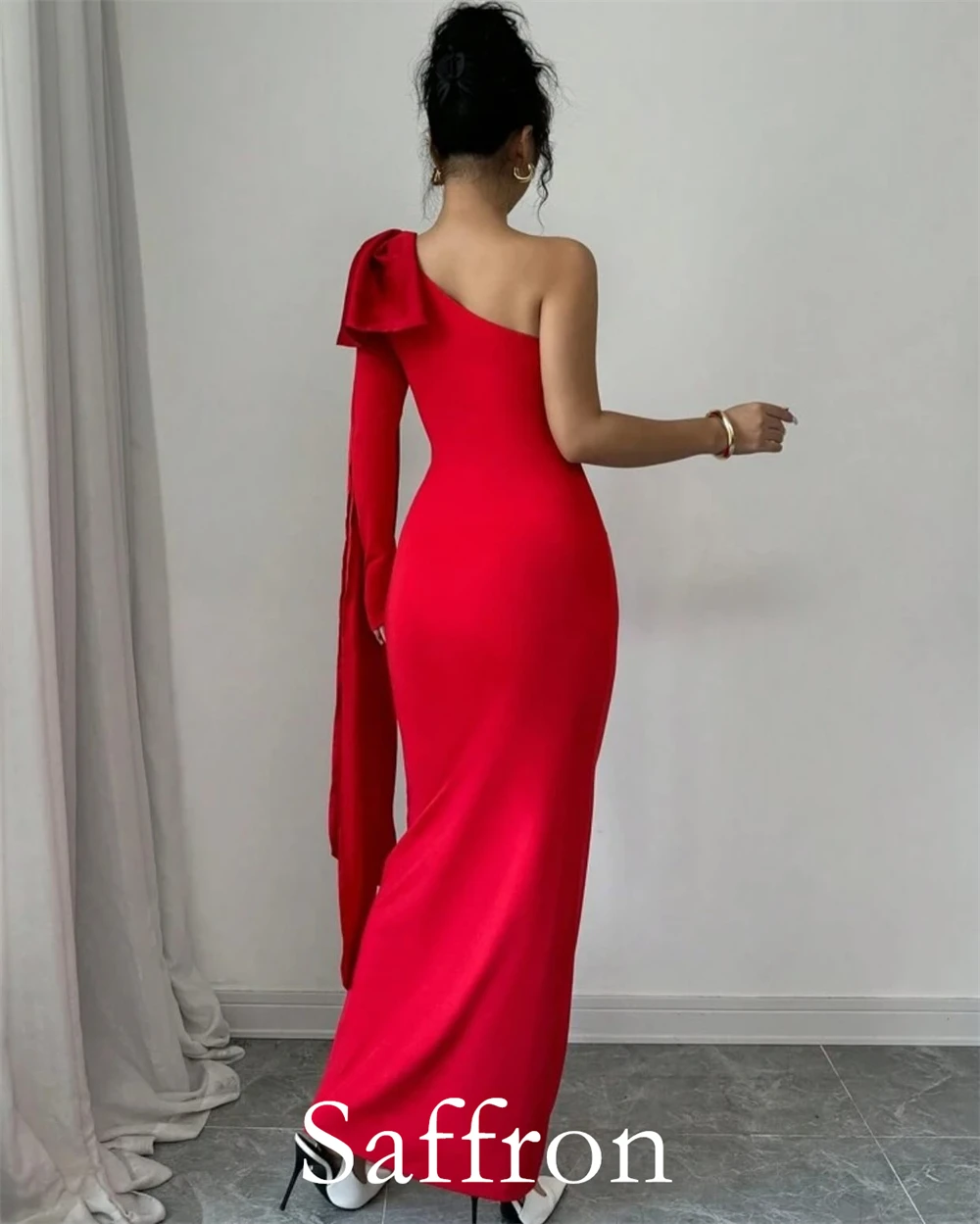 Customized Exquisite Big Bow Ribbons Evening Dress Graceful Sheath Party Dress Fashion One Shoulder Long Sleeves Celebrity Gowns